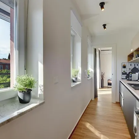 Giardini Penthouse דירה פולה