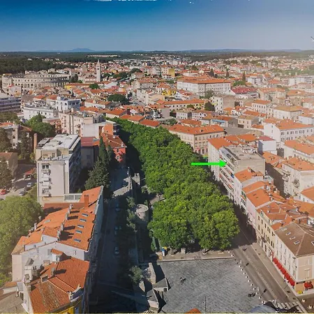 Giardini Penthouse דירה *