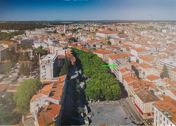 Giardini Penthouse דירה *